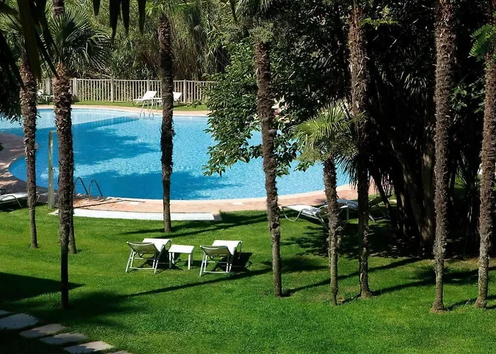 Ξενοδοχείο La Pinede 4*