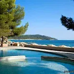 Hotel La Pinede 4*