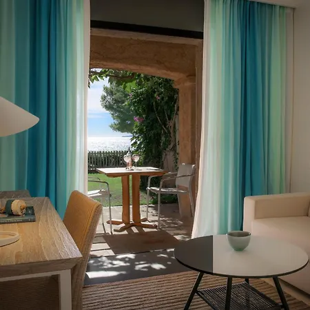 La Pinede 4* לה קרואה-ואלמר