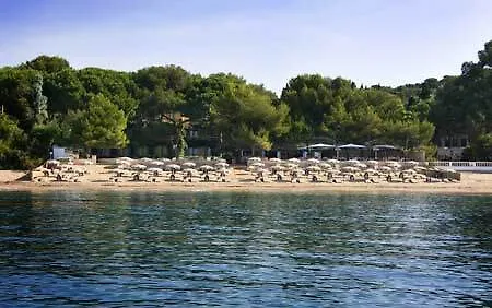 La Pinede 4*