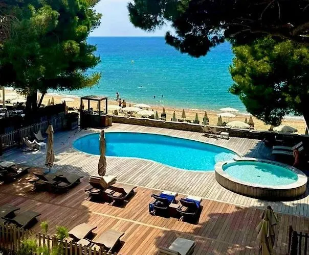 La Pinede 4*